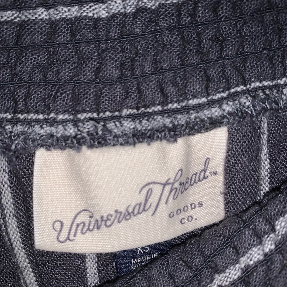 Shorts - Picture 4 of 4
